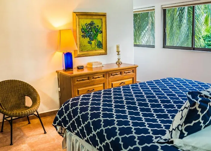 Royal Palms 6 *